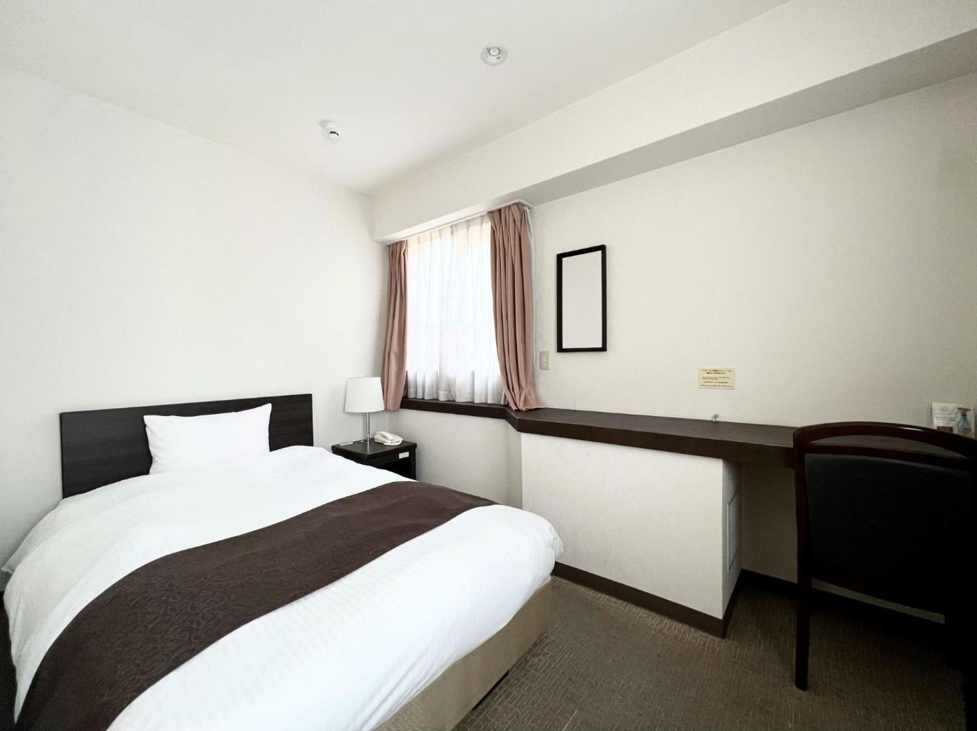 Shinjuku Sun Park Hotel Tokio Buitenkant foto